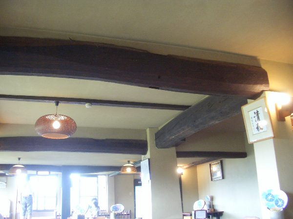 そば料理店「らい亭」の内部の画像です そば料理店「らい亭」の内部の画像です