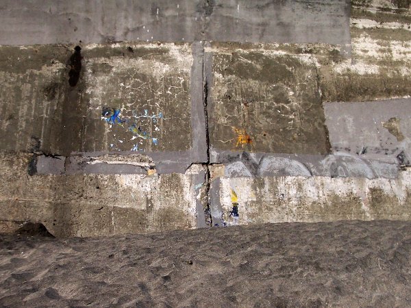 七里ヶ浜防波堤の画像です 七里ヶ浜防波堤の画像です