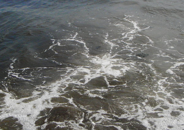 �������l�̊C�ʂ̉摜�ł�