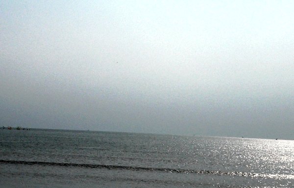 由比ヶ浜海水浴場の画像です 由比ヶ浜海水浴場の画像です