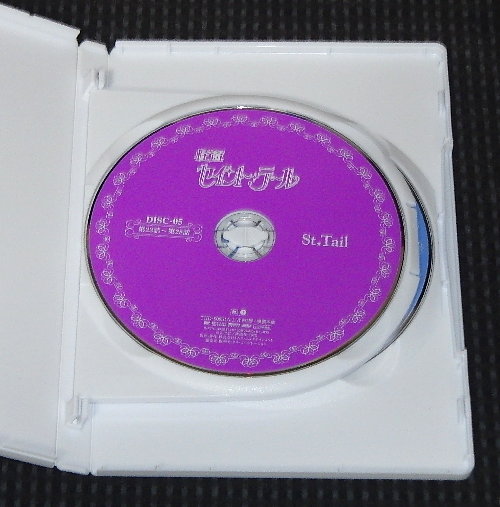 DVD-BOX���g�̉摜�ł�