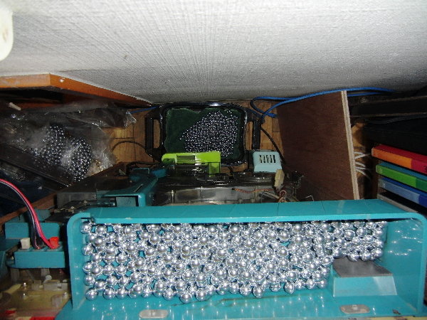 裏側の様子を示す画像です 裏側の様子を示す画像です