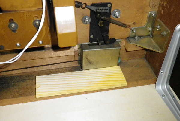 玉上げ機を取り付ける準備の画像 玉上げ機を取り付ける準備の画像