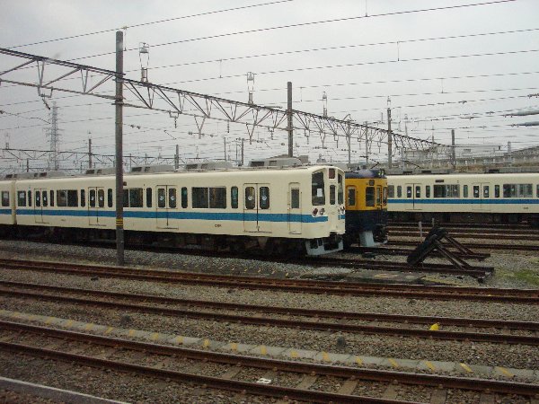 海老名検車区に留置される2670編成の画像 海老名検車区に留置される2670編成の画像