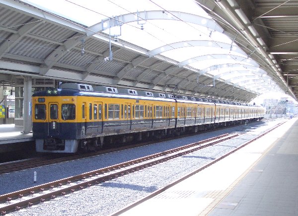 �o���w�ɒ�Ԃ���Q�U�V�O�Ґ��̉摜