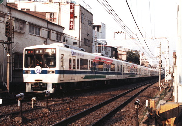 wbh}[Nt8000n̉摜ł